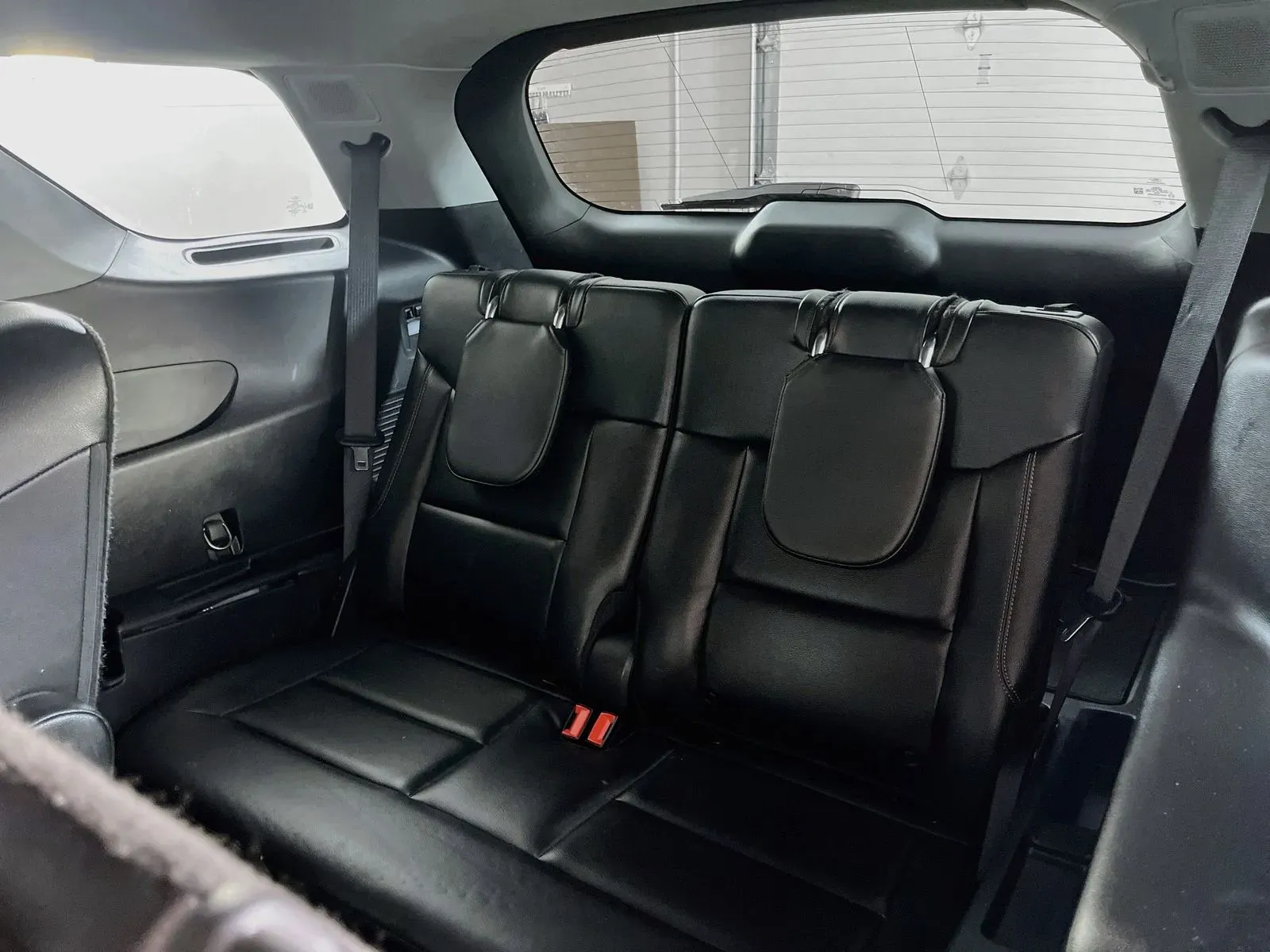 Ford Explorer photo 33