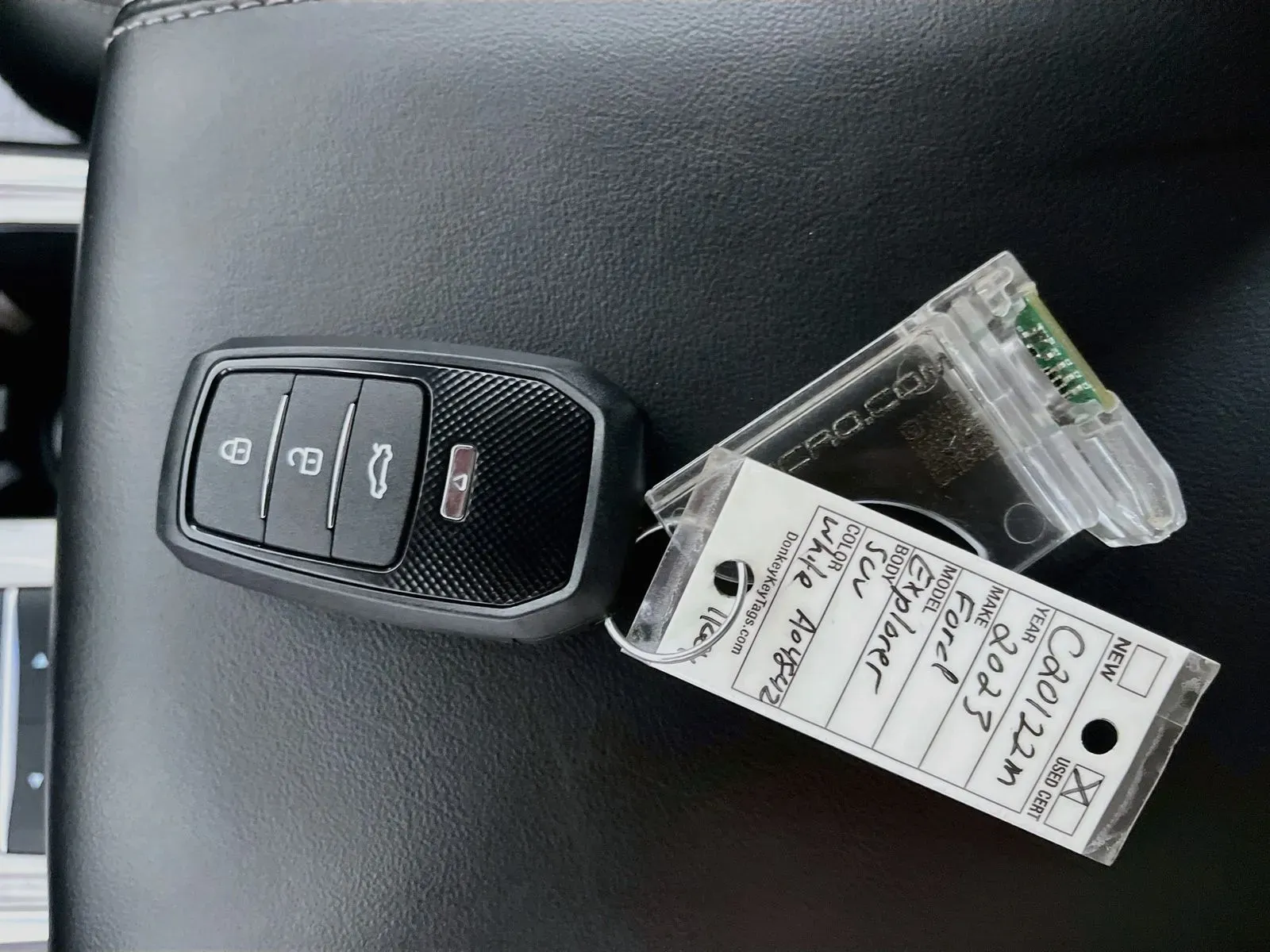 Ford Explorer photo 24