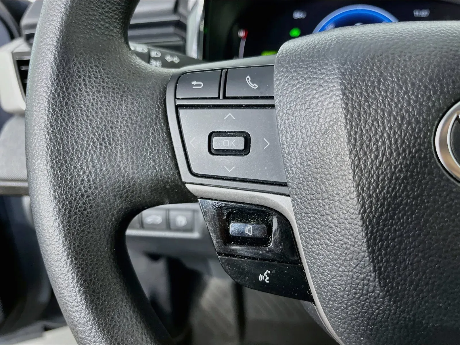 Toyota Camry photo 15