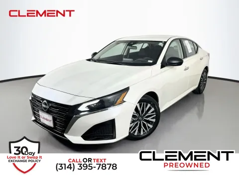 White 2025 Nissan Altima 2.5 SV for sale in Florissant, MO
