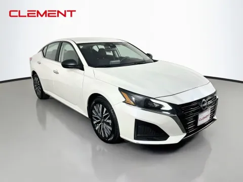 More photos of 2025 Nissan Altima 2.5 SV at Clement Pre-Owned, MO