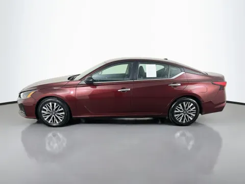 More photos of 2025 Nissan Altima 2.5 SV at Clement Pre-Owned, MO