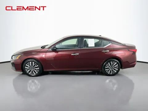 More photos of 2025 Nissan Altima 2.5 SV at Clement Pre-Owned, MO