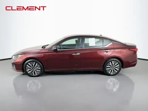 More photos of 2025 Nissan Altima 2.5 SV at Clement Pre-Owned, MO