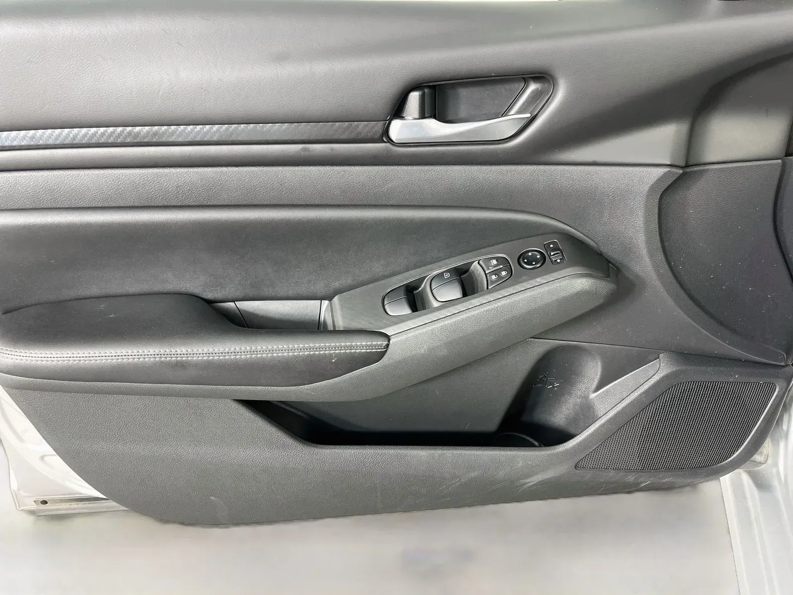 Nissan Altima photo 25