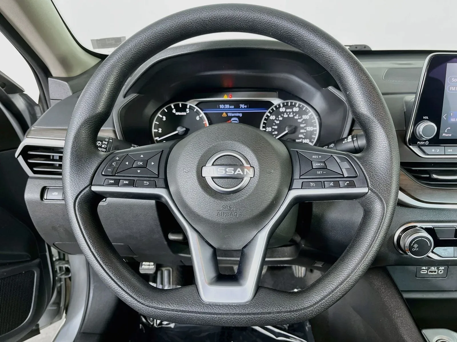Nissan Altima photo 14