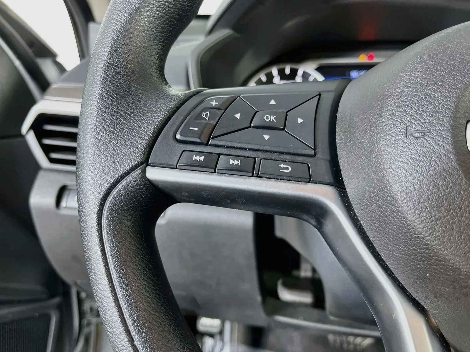 Nissan Altima photo 15