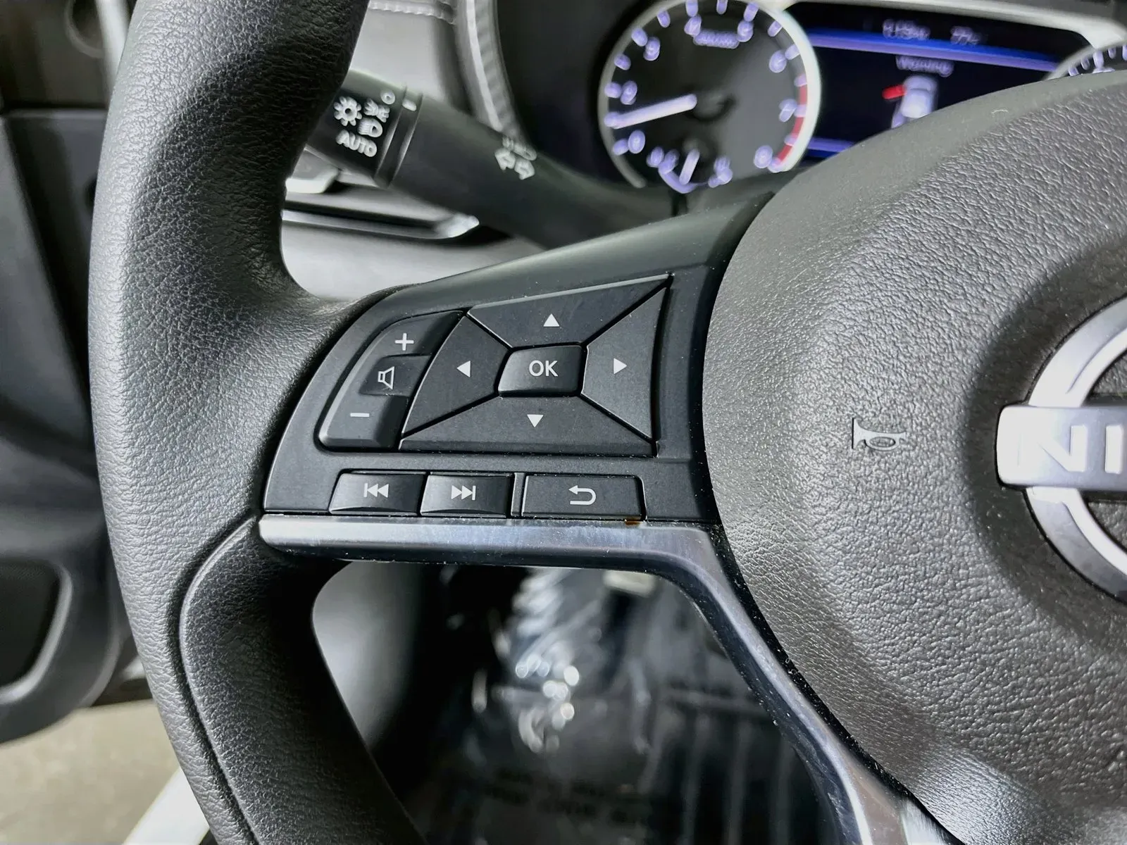 Nissan Sentra photo 12