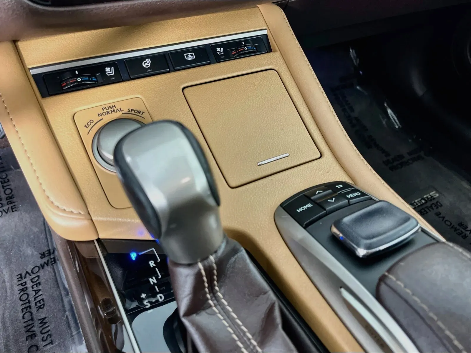 Lexus ES photo 23