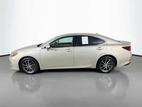 More photos of 2017 Lexus ES 350 at Clement Pre-Owned, MO