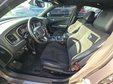 More photos of 2017 Dodge Charger R/T Scat Pack at Clement Pre-Owned, MO