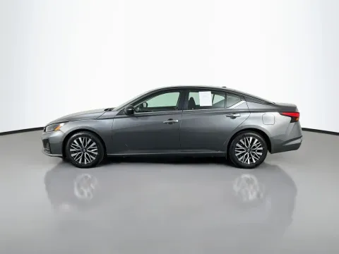 More photos of 2025 Nissan Altima 2.5 SV at Clement Pre-Owned, MO
