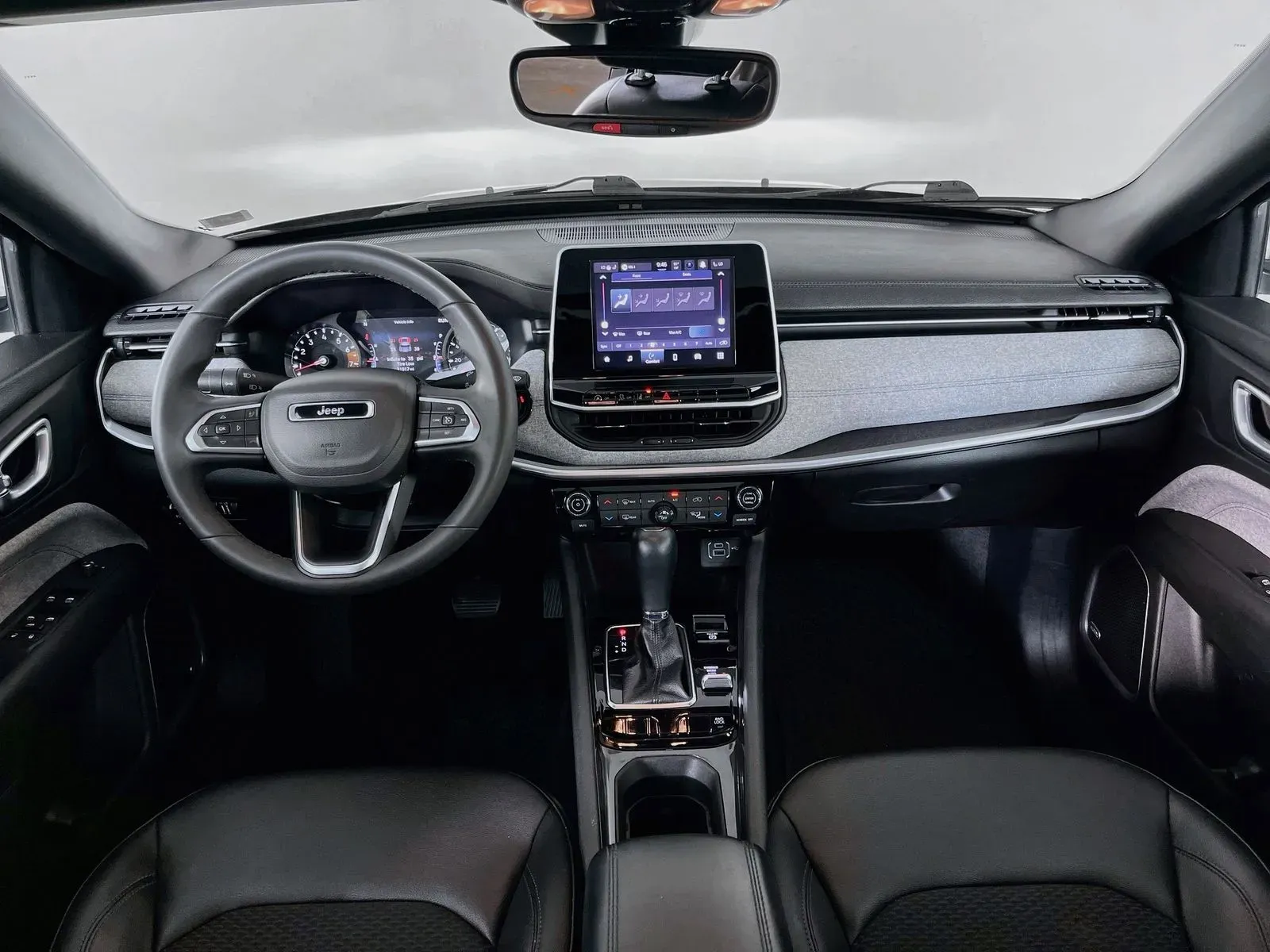 Jeep Compass photo 12