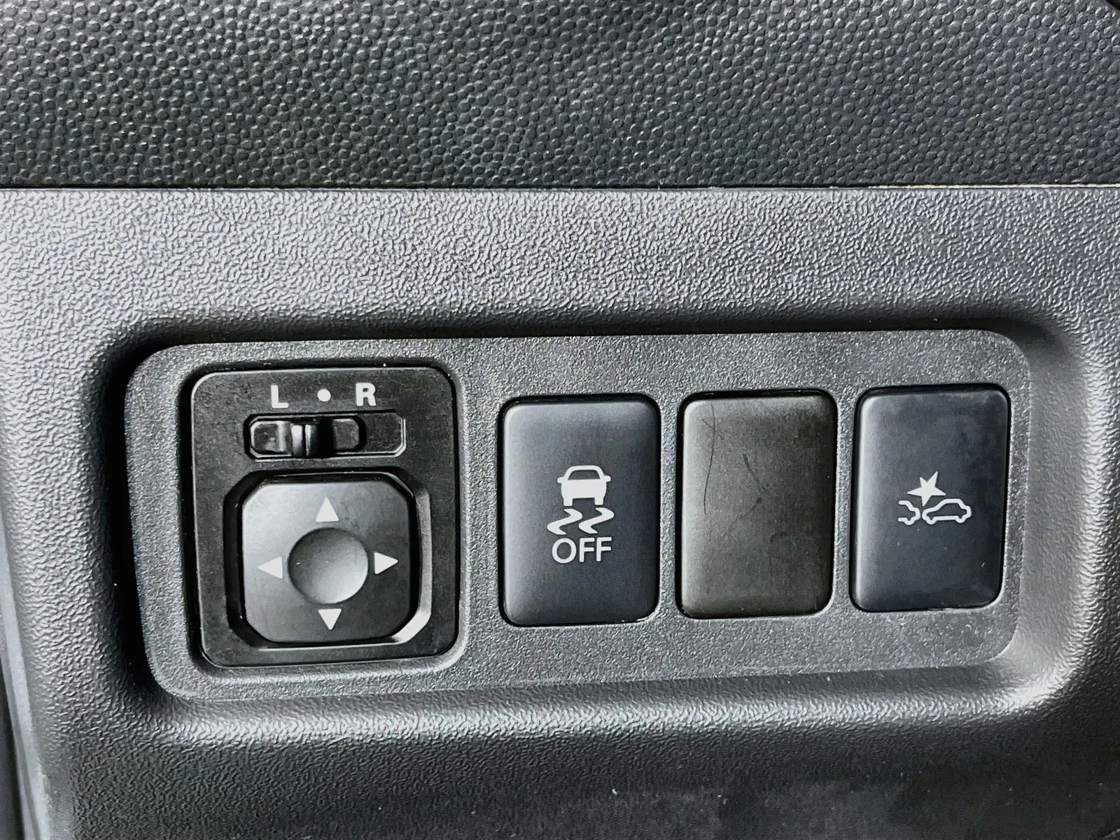 Mitsubishi Mirage G4 photo 13