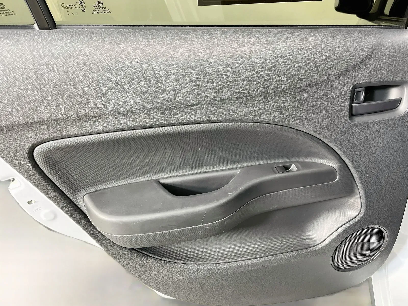 Mitsubishi Mirage G4 photo 28
