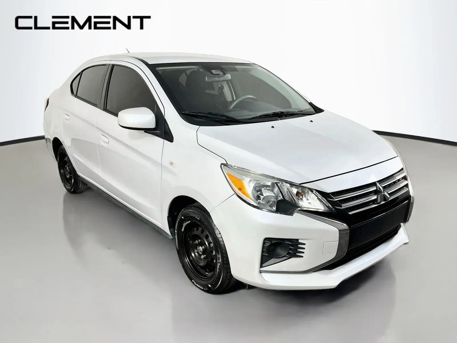 Mitsubishi Mirage G4 photo 4