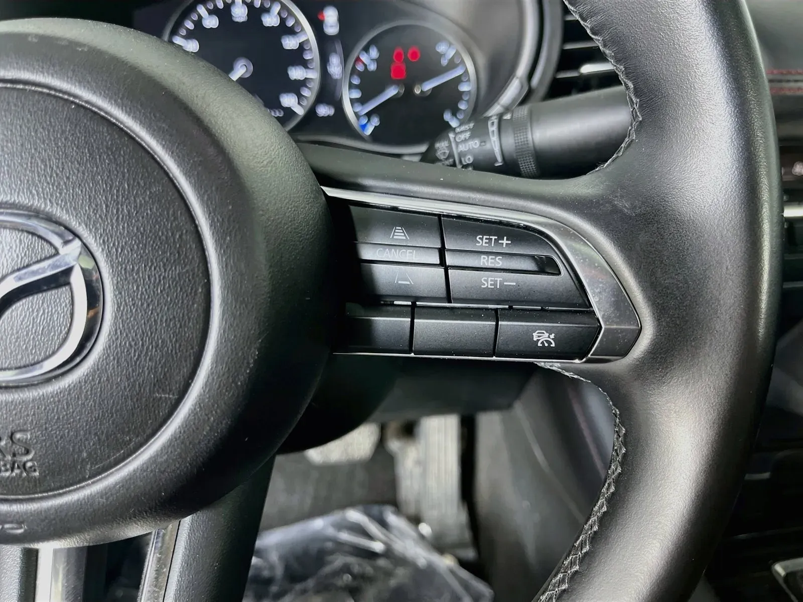 Mazda Mazda3 photo 15