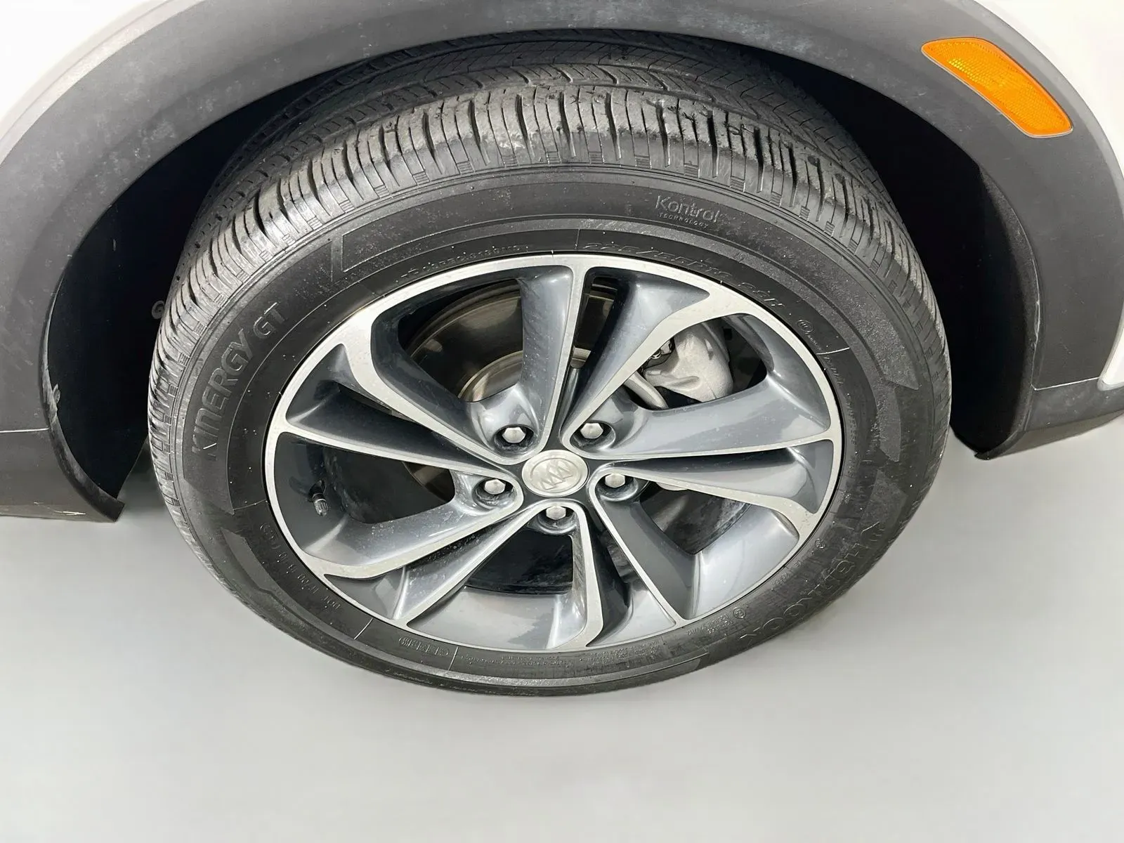 Buick Encore GX photo 36