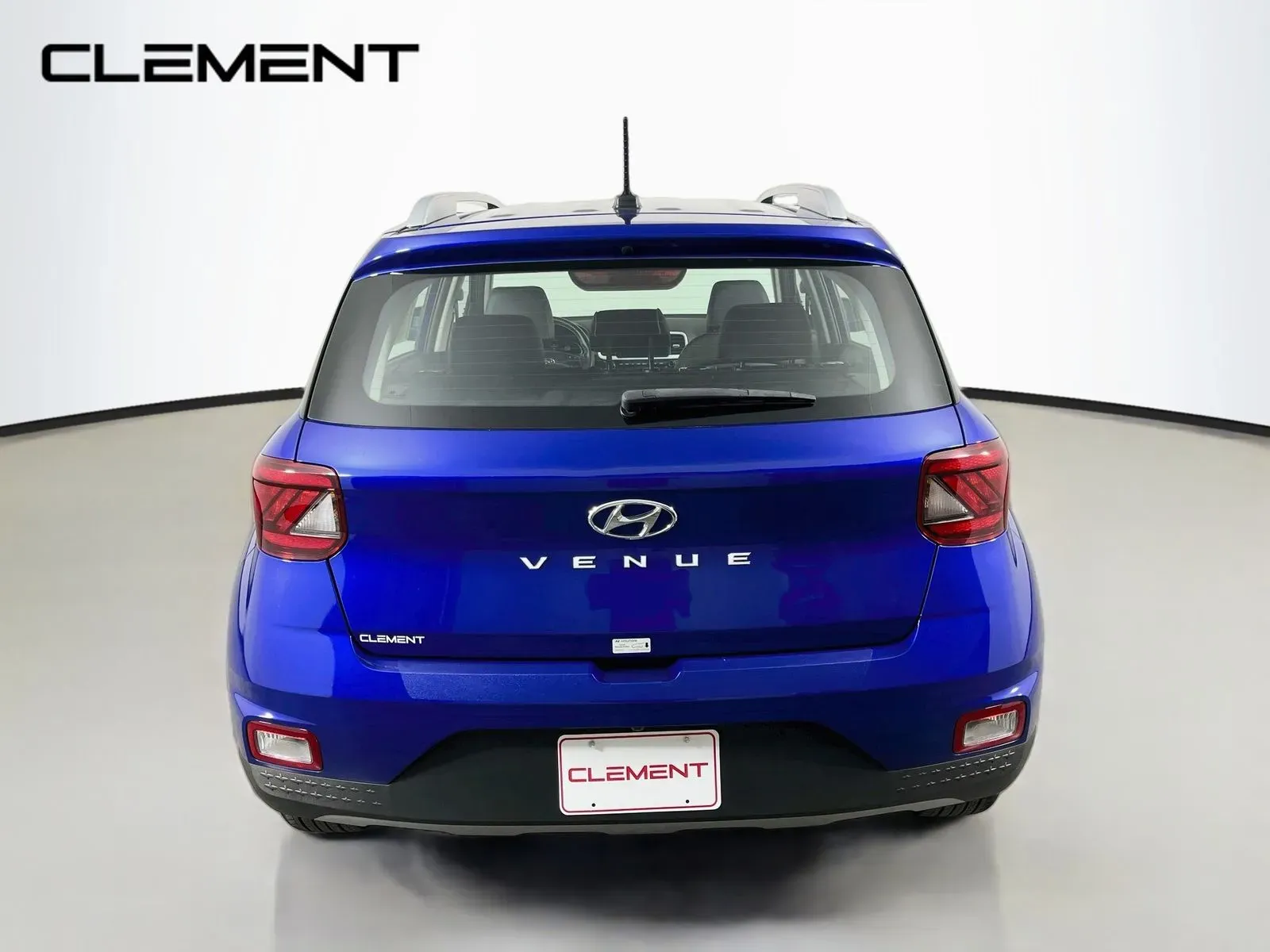 Hyundai Venue photo 8