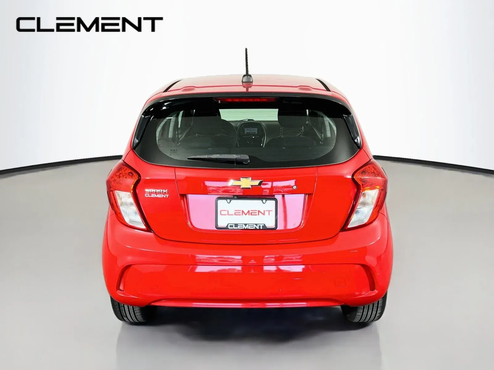 Chevrolet Spark photo 8