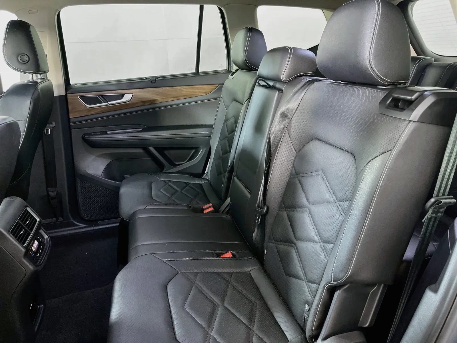 Volkswagen Atlas photo 28