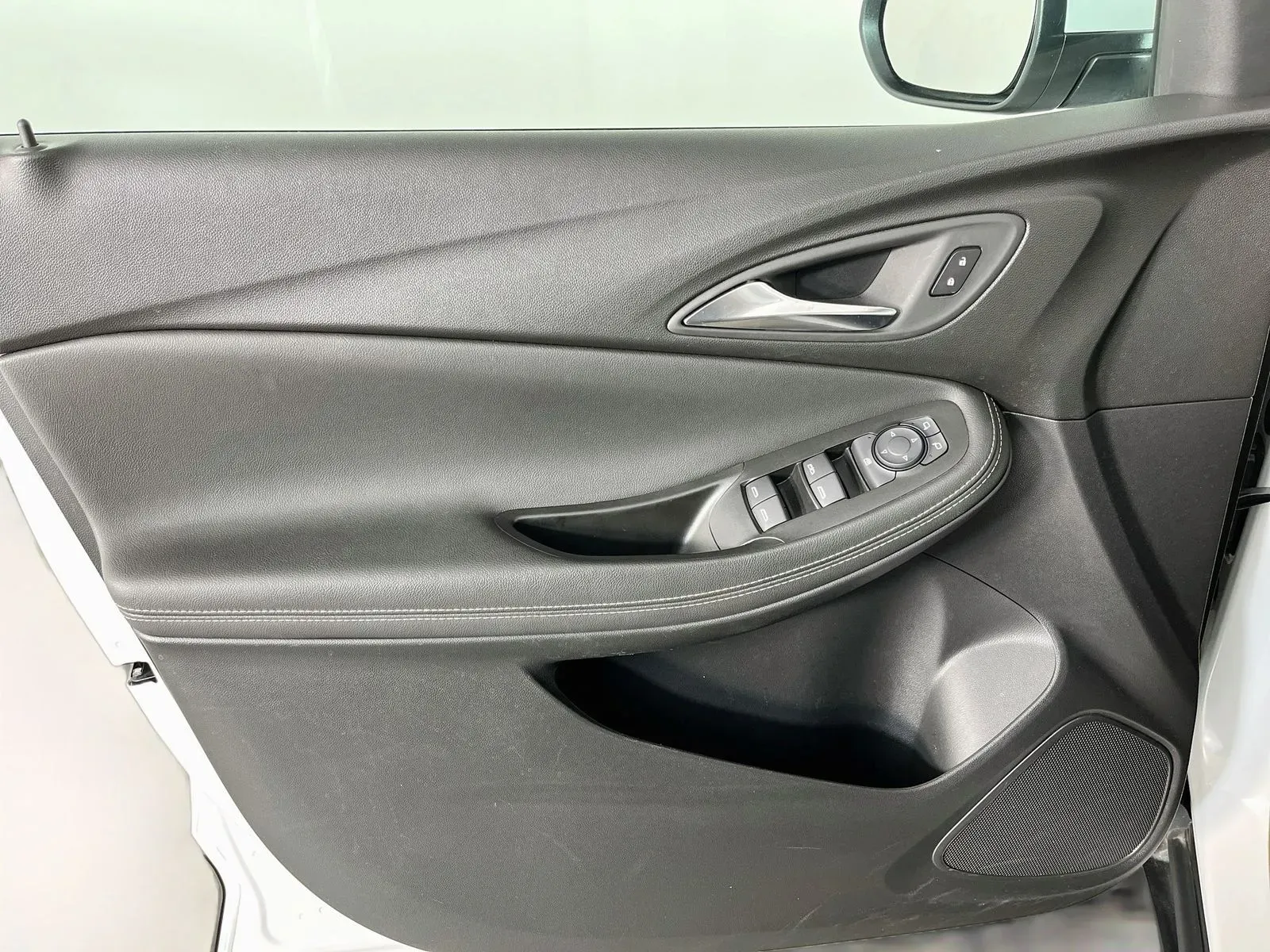 Buick Encore GX photo 25