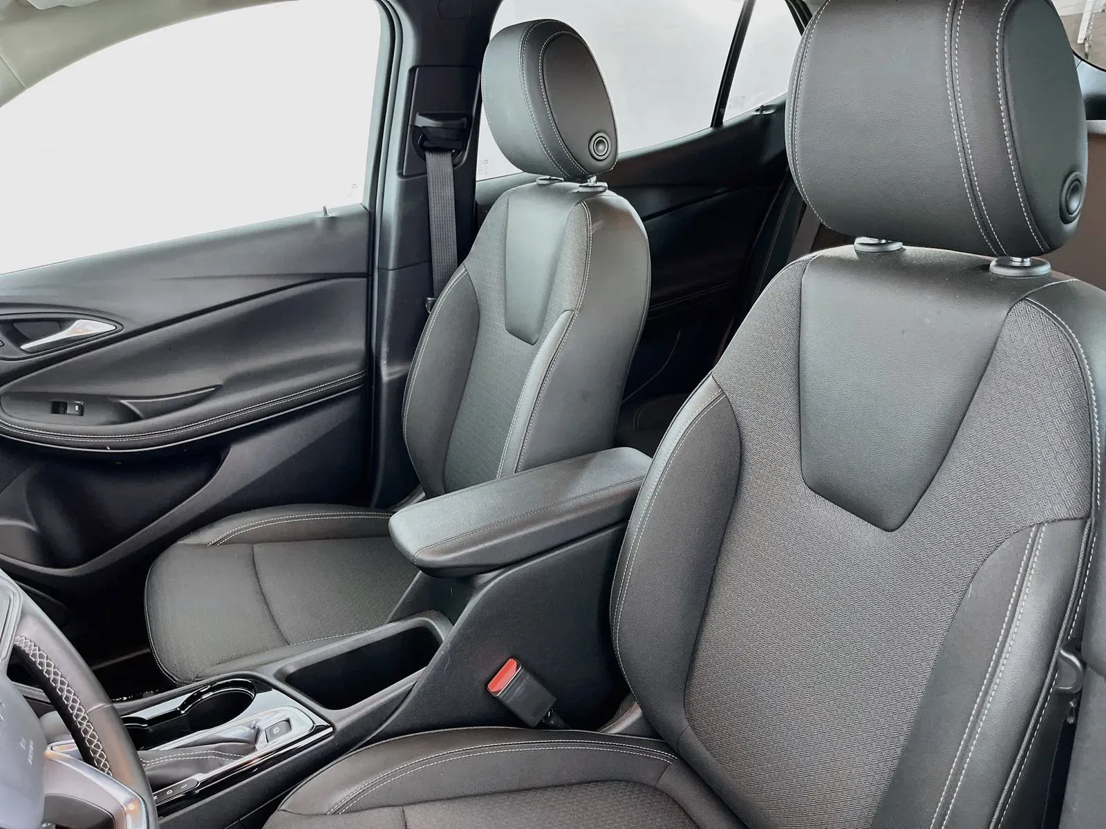 Buick Encore GX photo 27