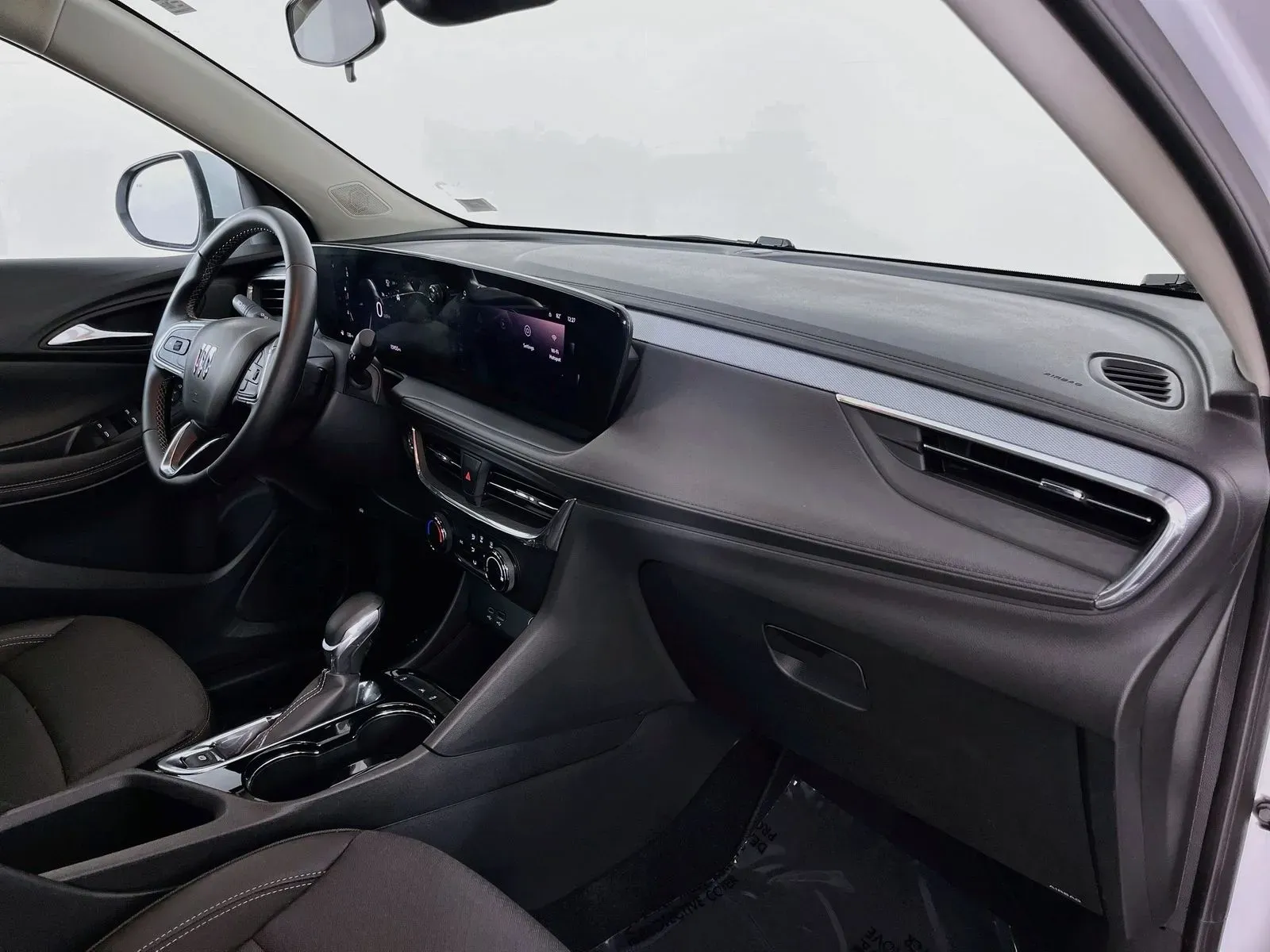 Buick Encore GX photo 32