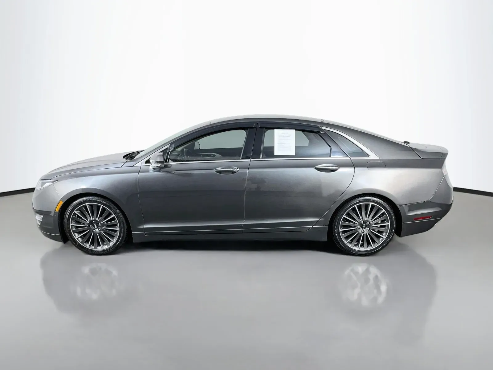 Lincoln MKZ photo 4