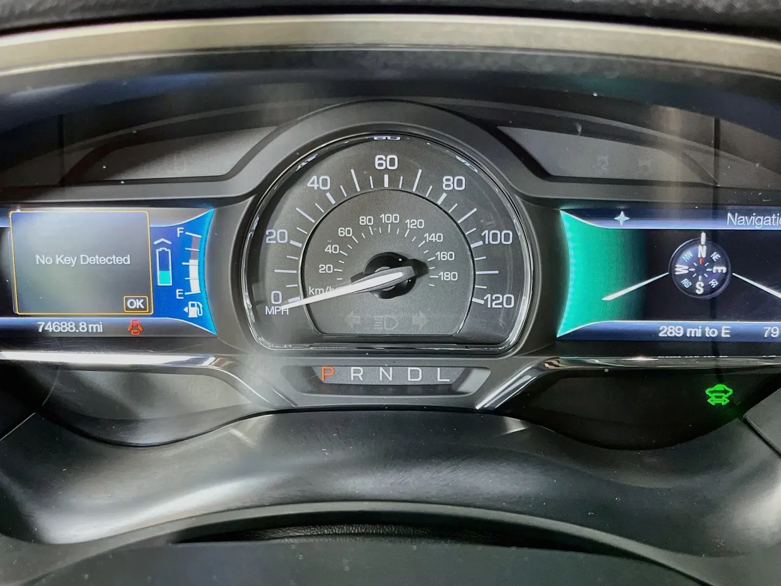 Lincoln MKZ photo 16