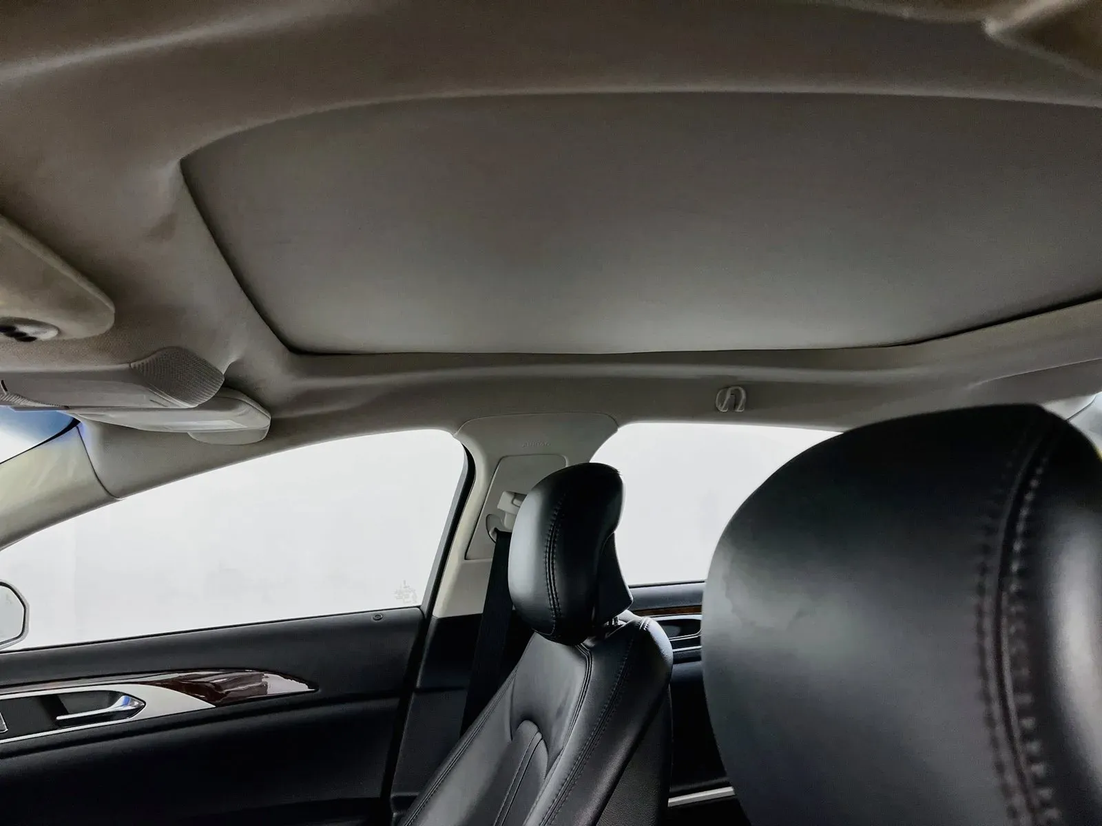 Lincoln MKZ photo 22