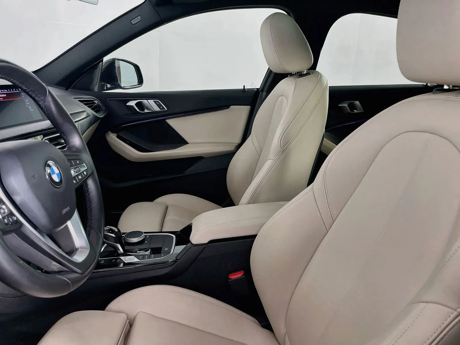 BMW 2 Series photo 29