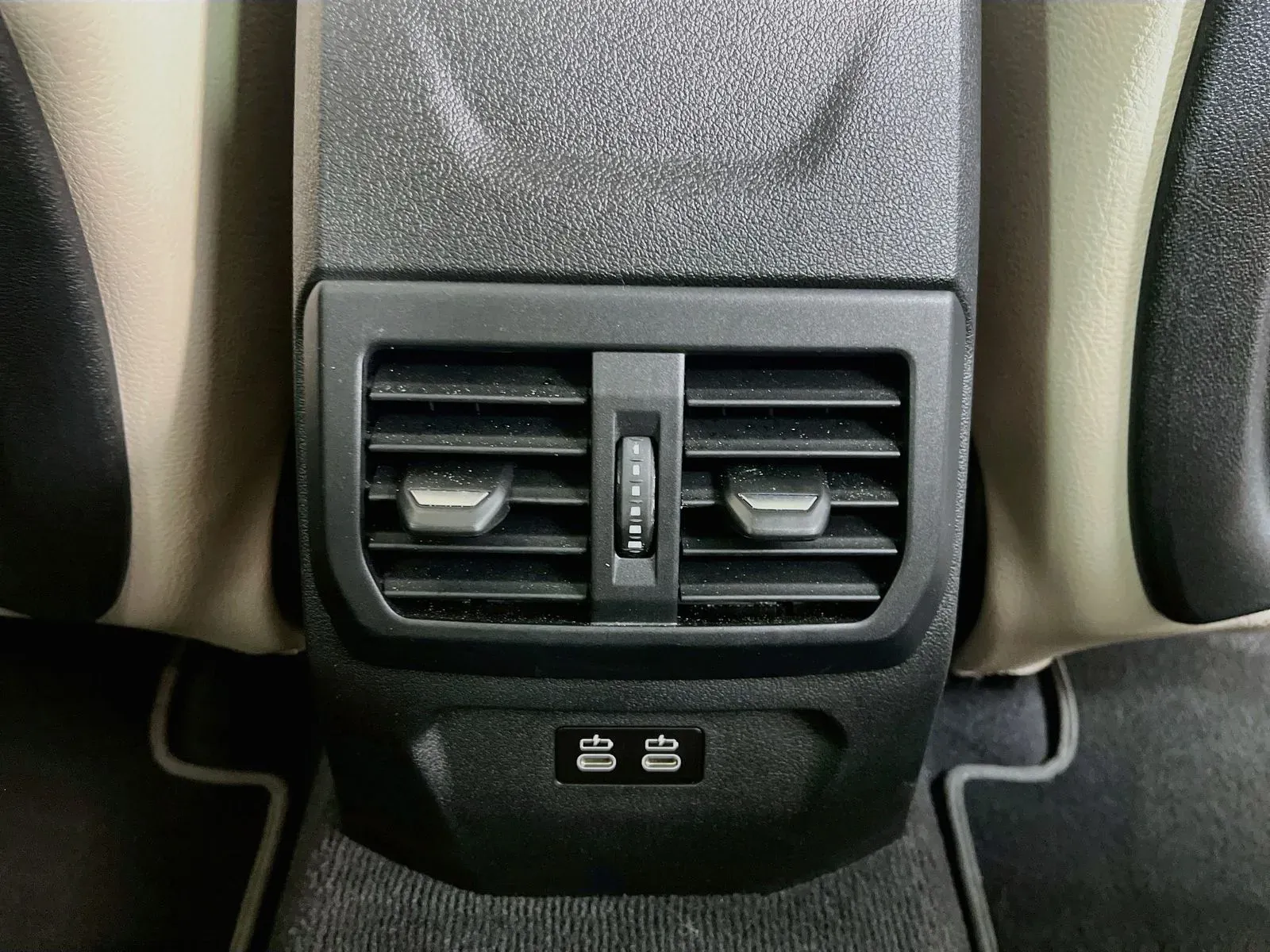 BMW 2 Series photo 33