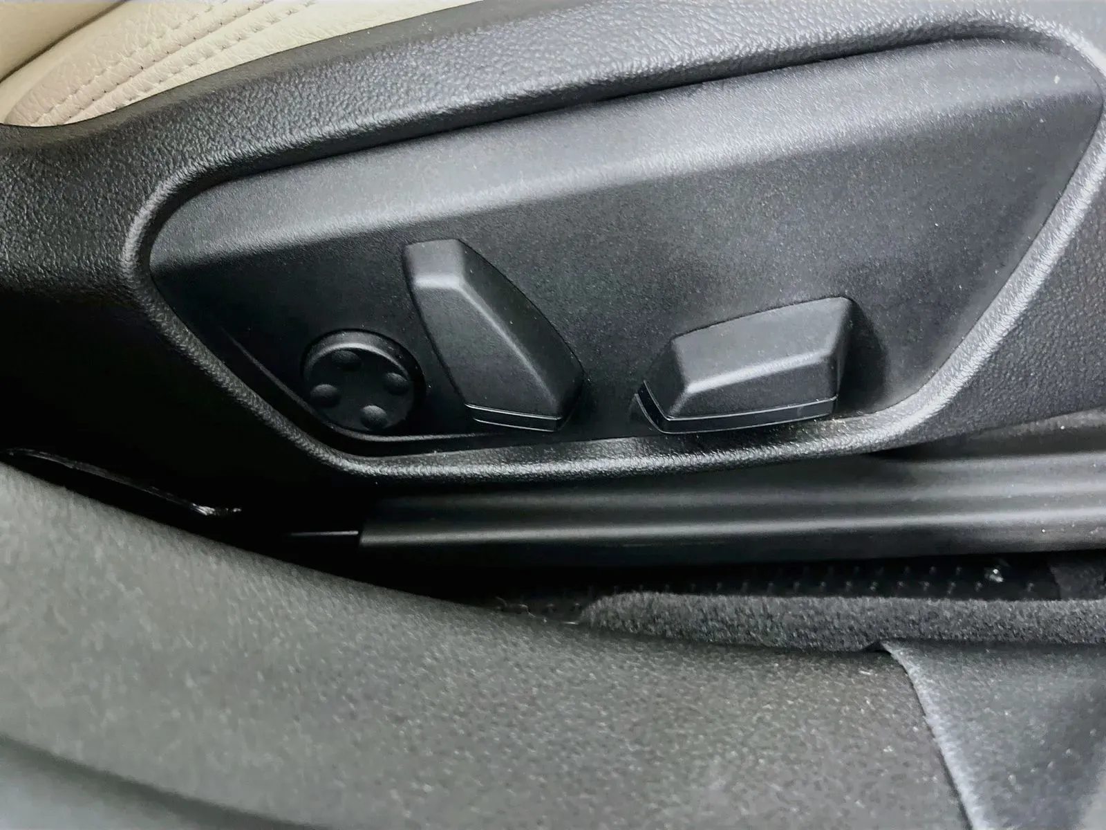 BMW 2 Series photo 34
