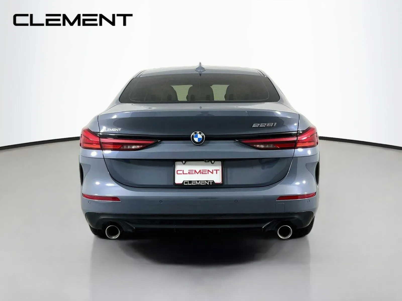 BMW 2 Series photo 8