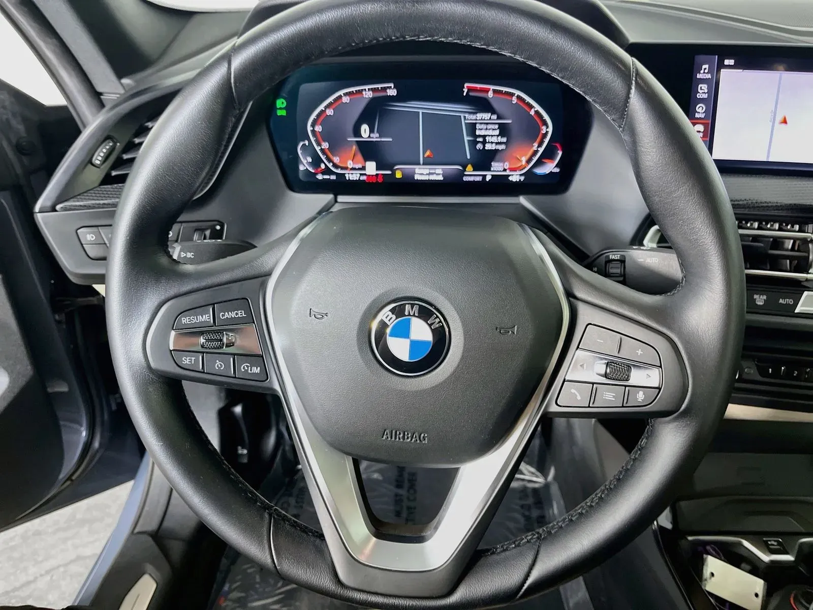 BMW 2 Series photo 17