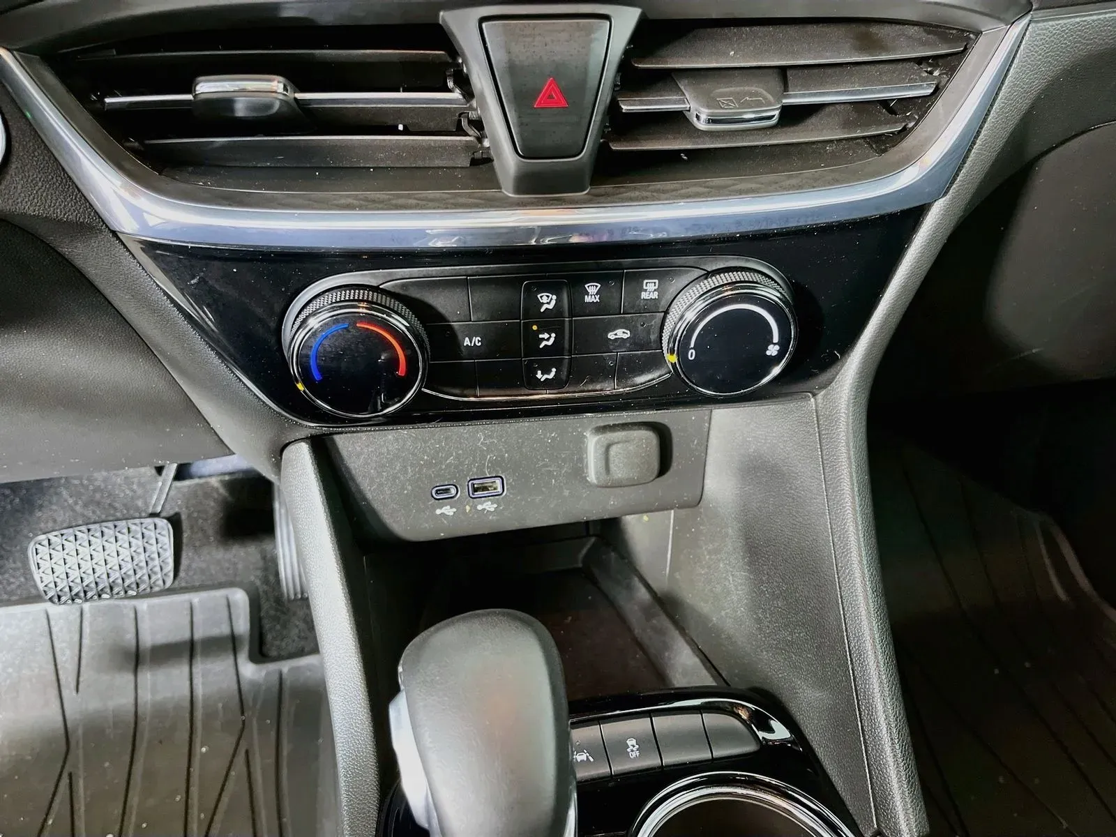 Buick Encore GX photo 20