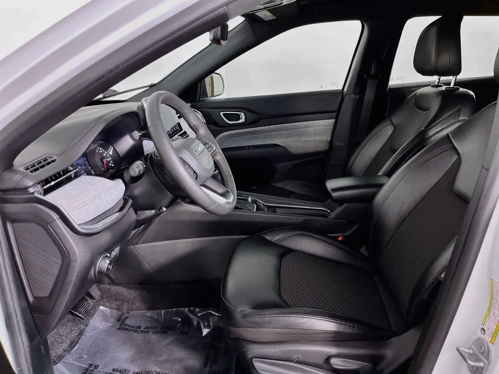 Jeep Compass photo 29