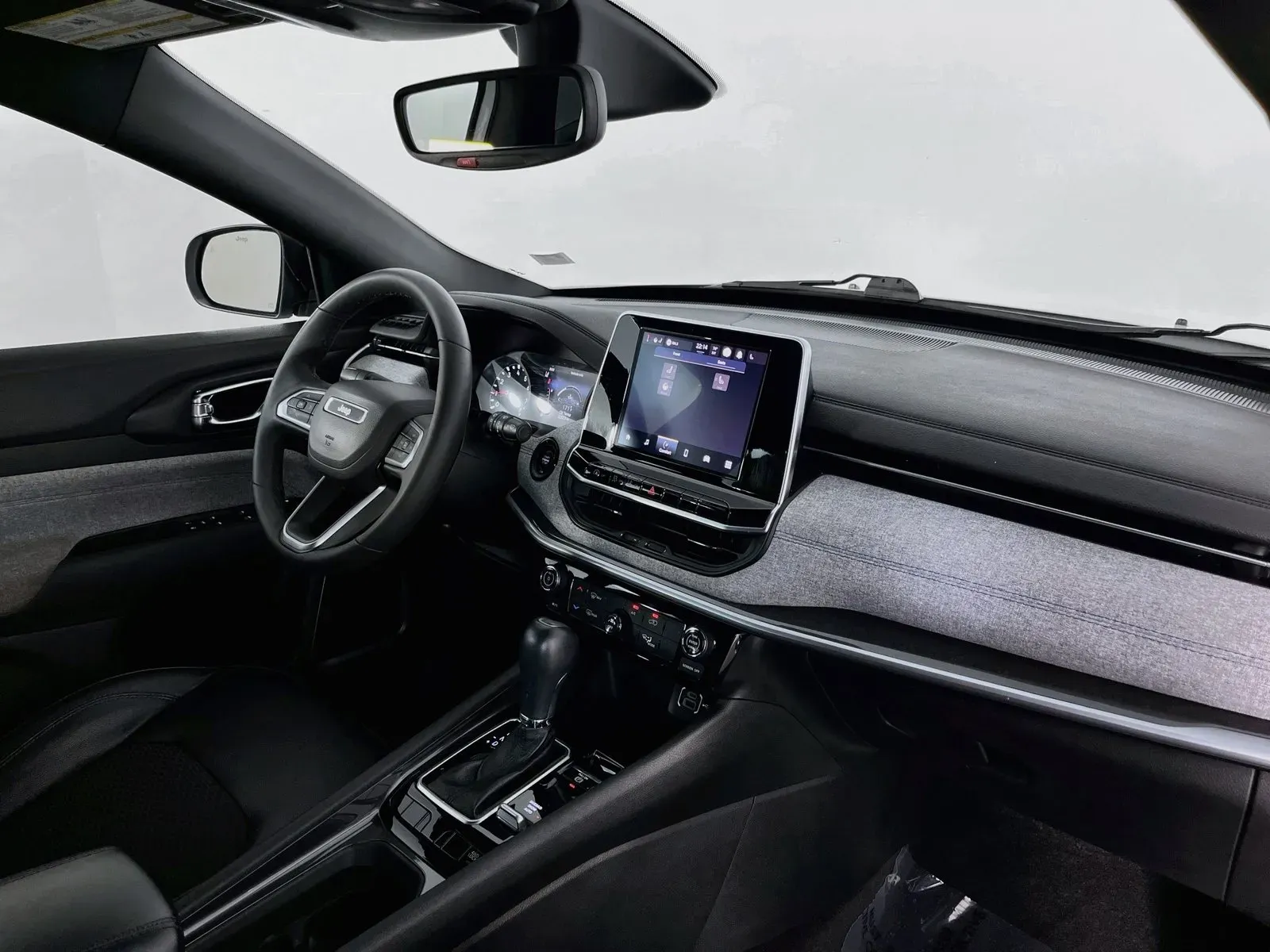 Jeep Compass photo 36
