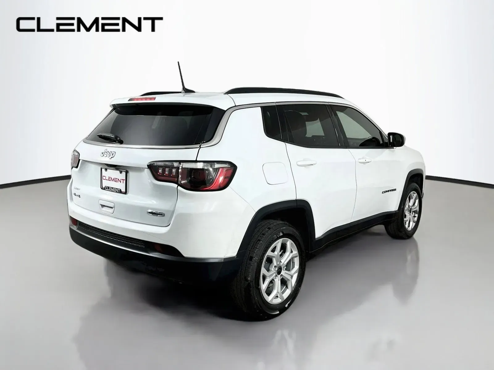 Jeep Compass photo 7