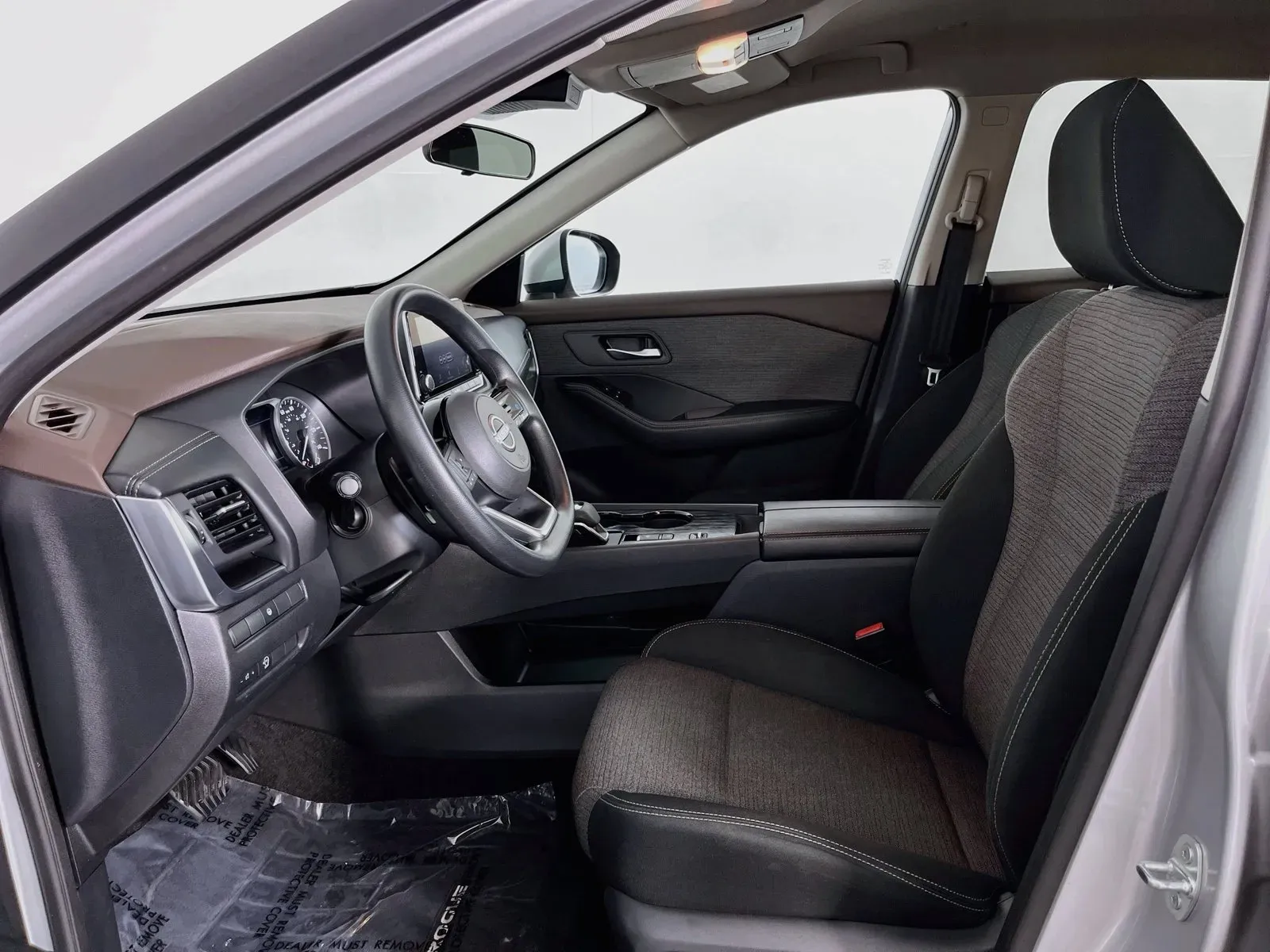 Nissan Rogue photo 20