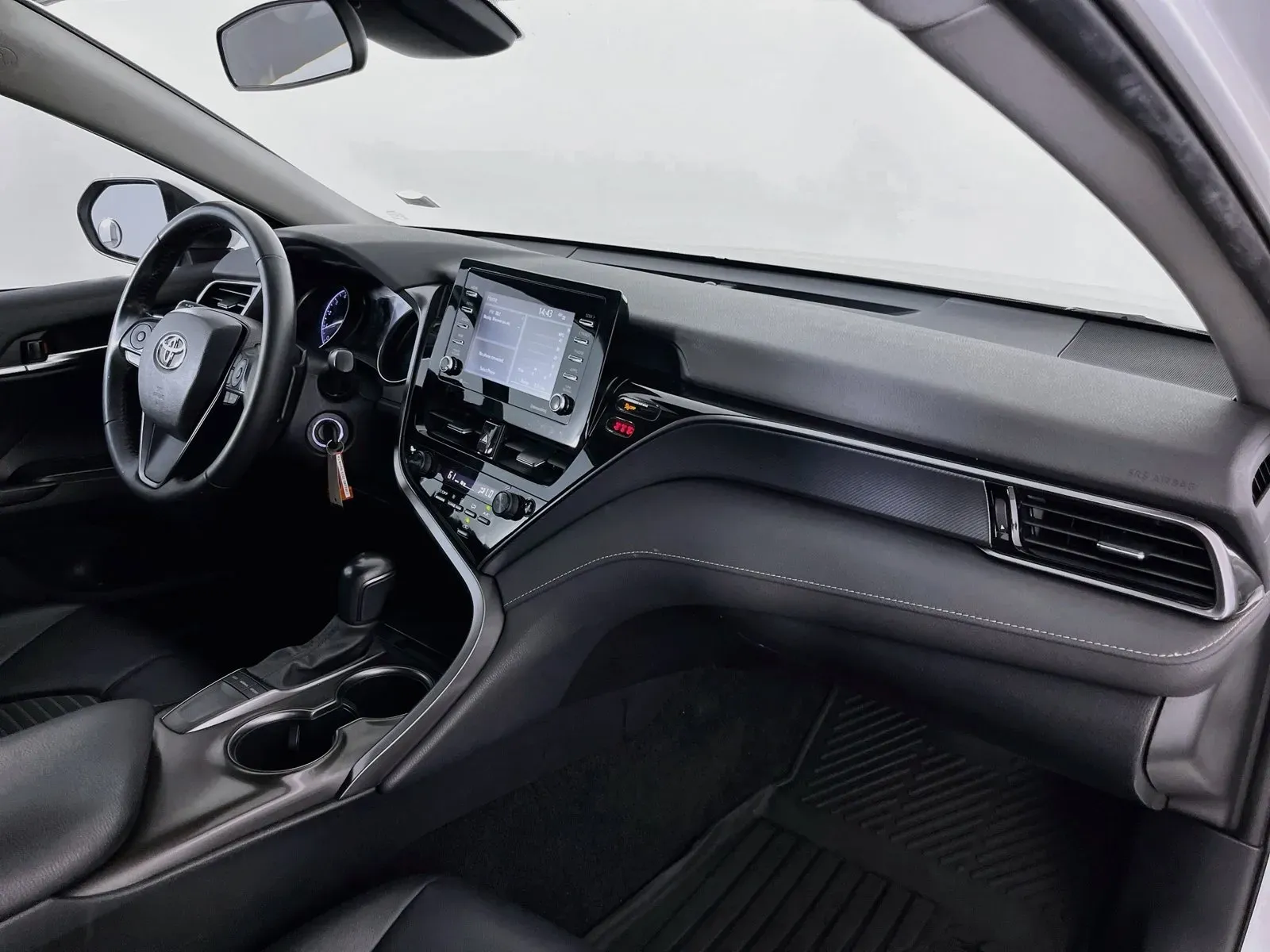 Toyota Camry photo 32