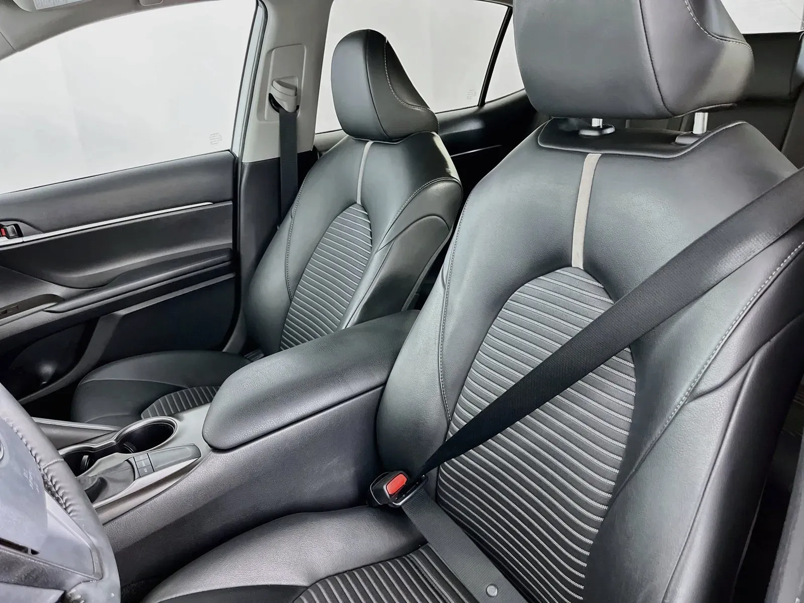 Toyota Camry photo 27