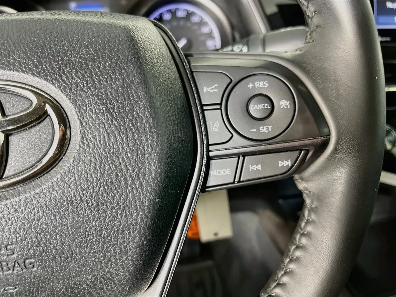 Toyota Camry photo 17