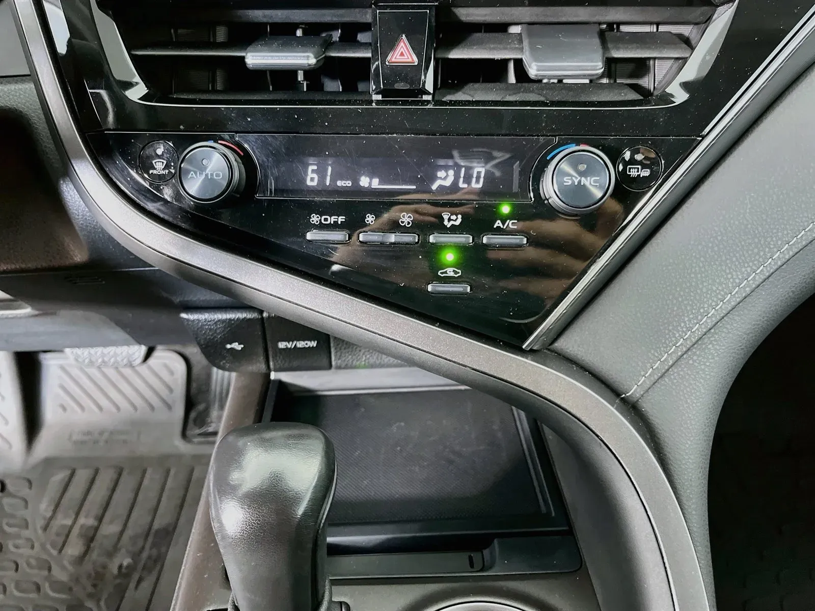 Toyota Camry photo 22