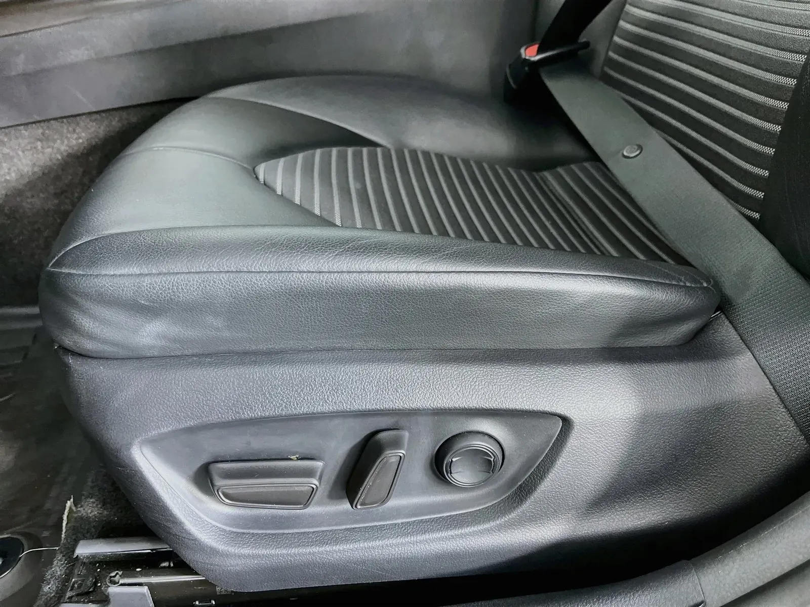 Toyota Camry photo 26