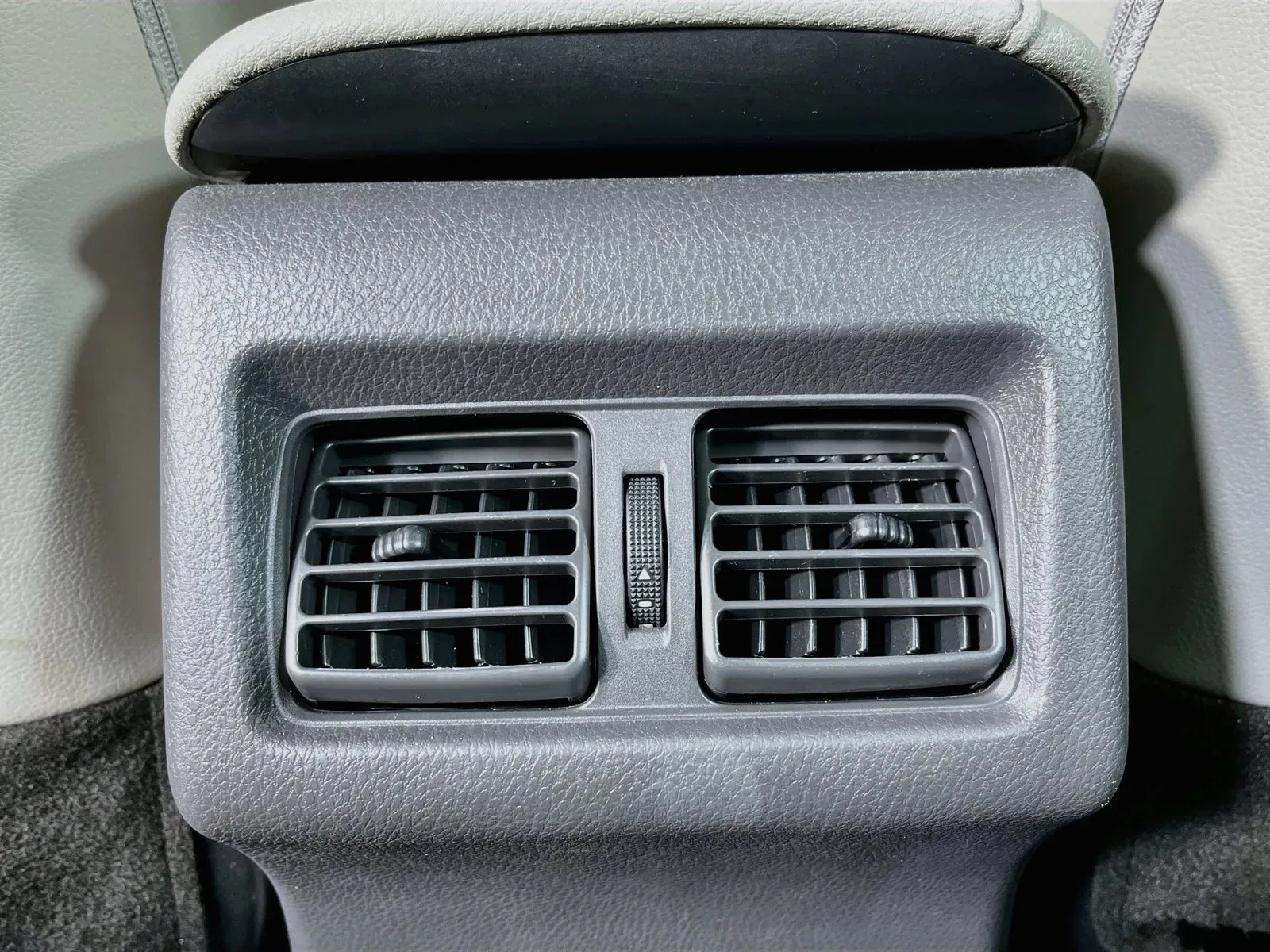 Toyota Camry photo 26