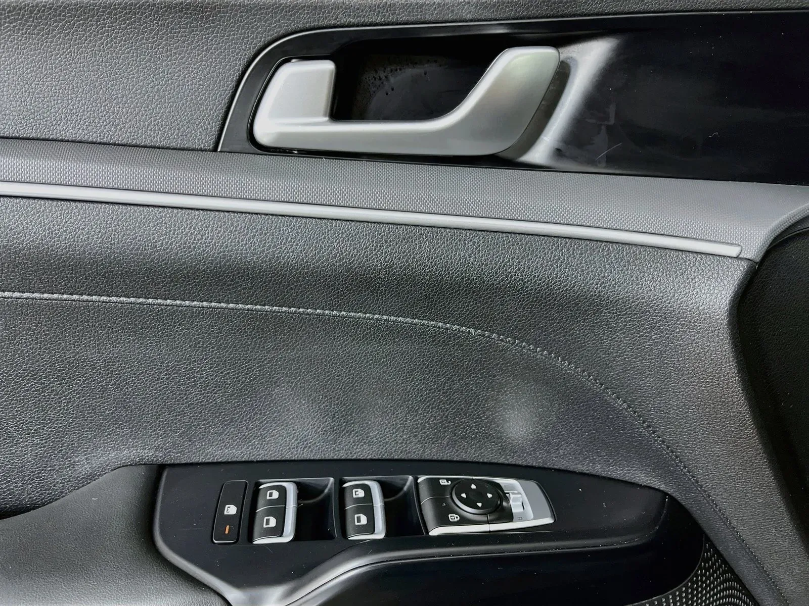 Kia K5 photo 21