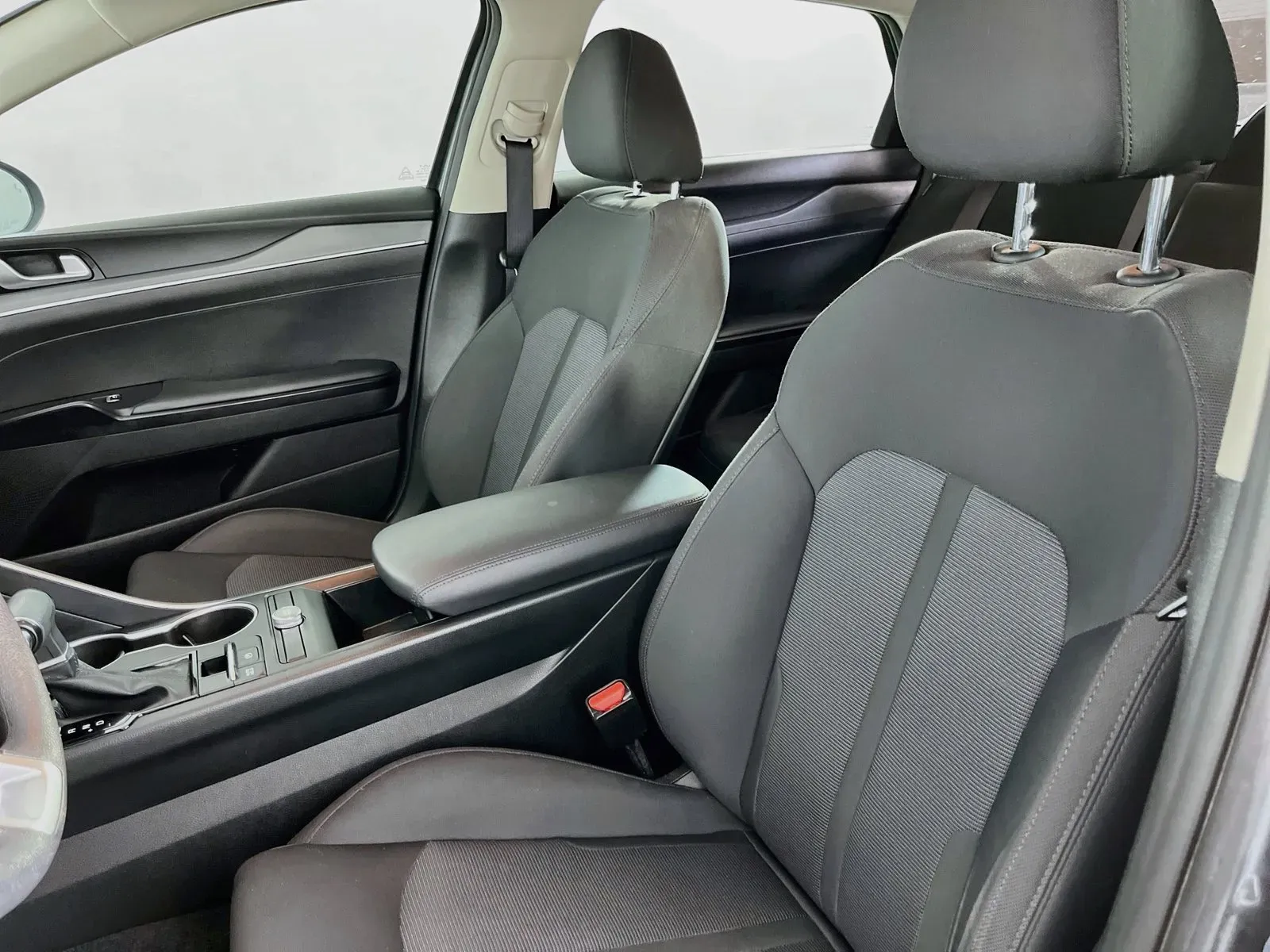 Kia K5 photo 23