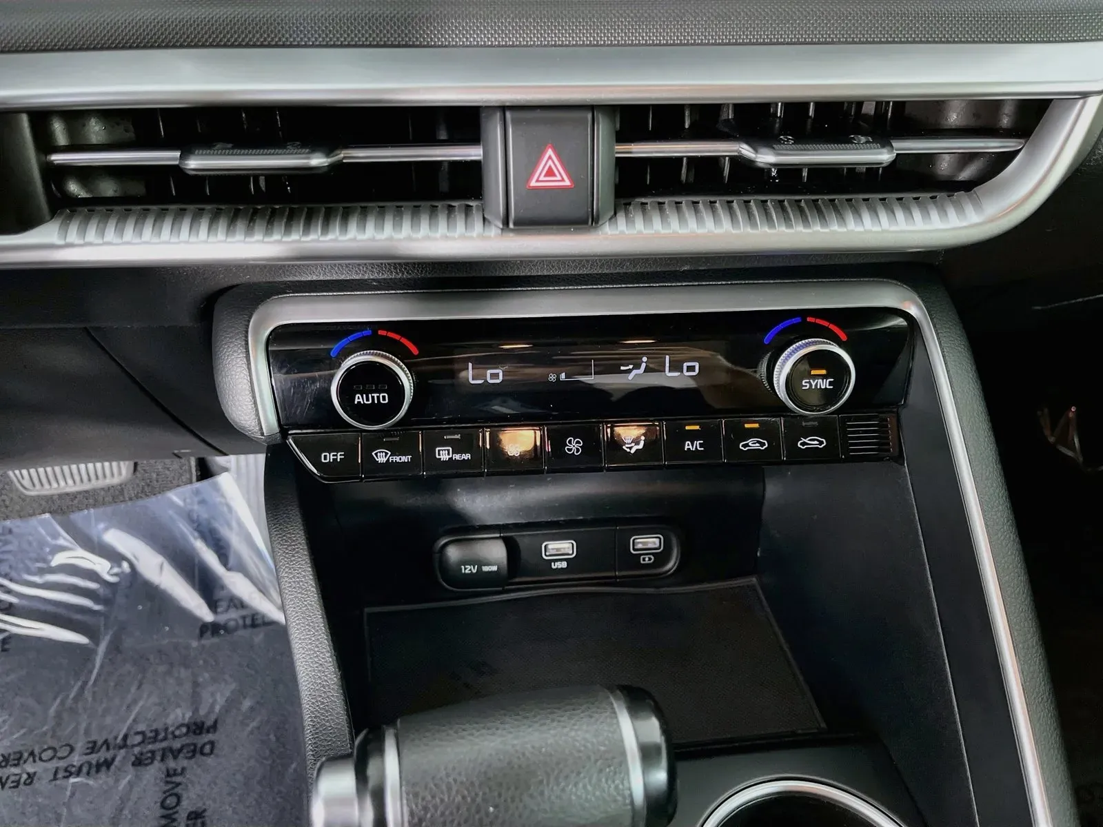 Kia K5 photo 18